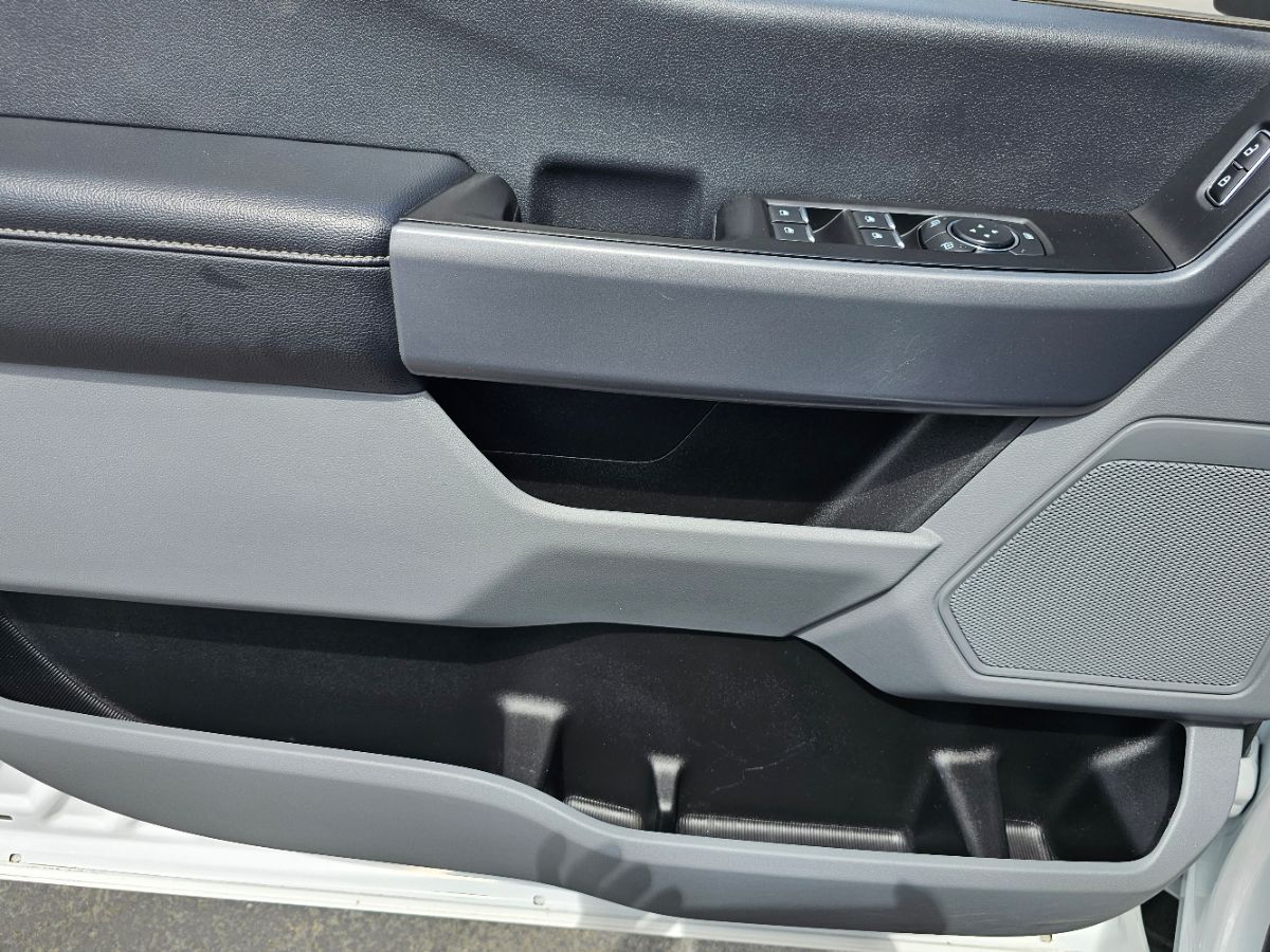 2023 Ford F-350 XLT photo 20