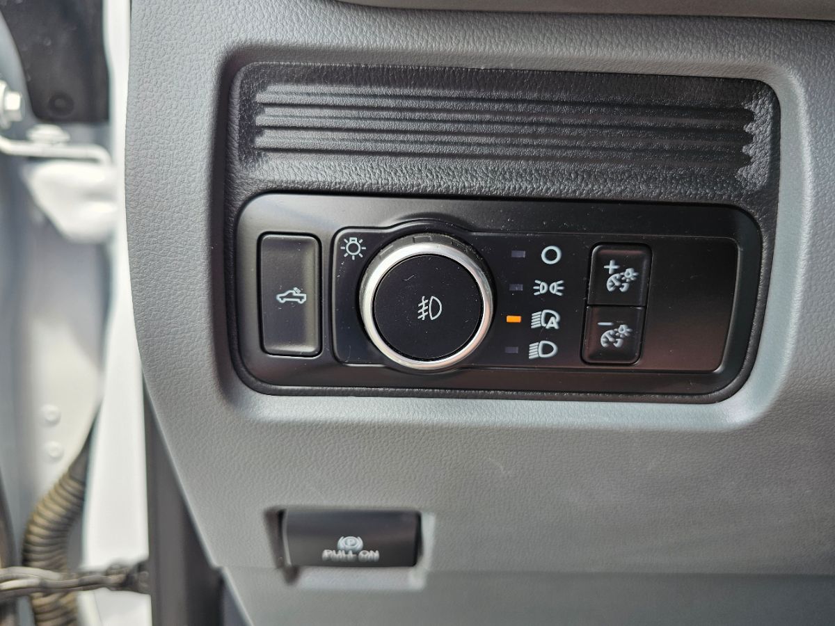 2023 Ford F-350 XLT photo 25