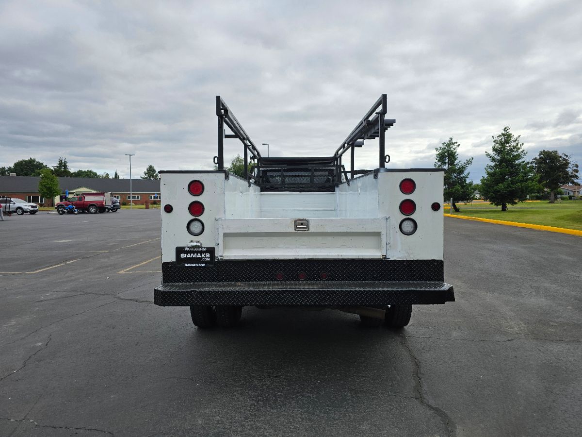 2015 Ram 4500 SLT photo 11