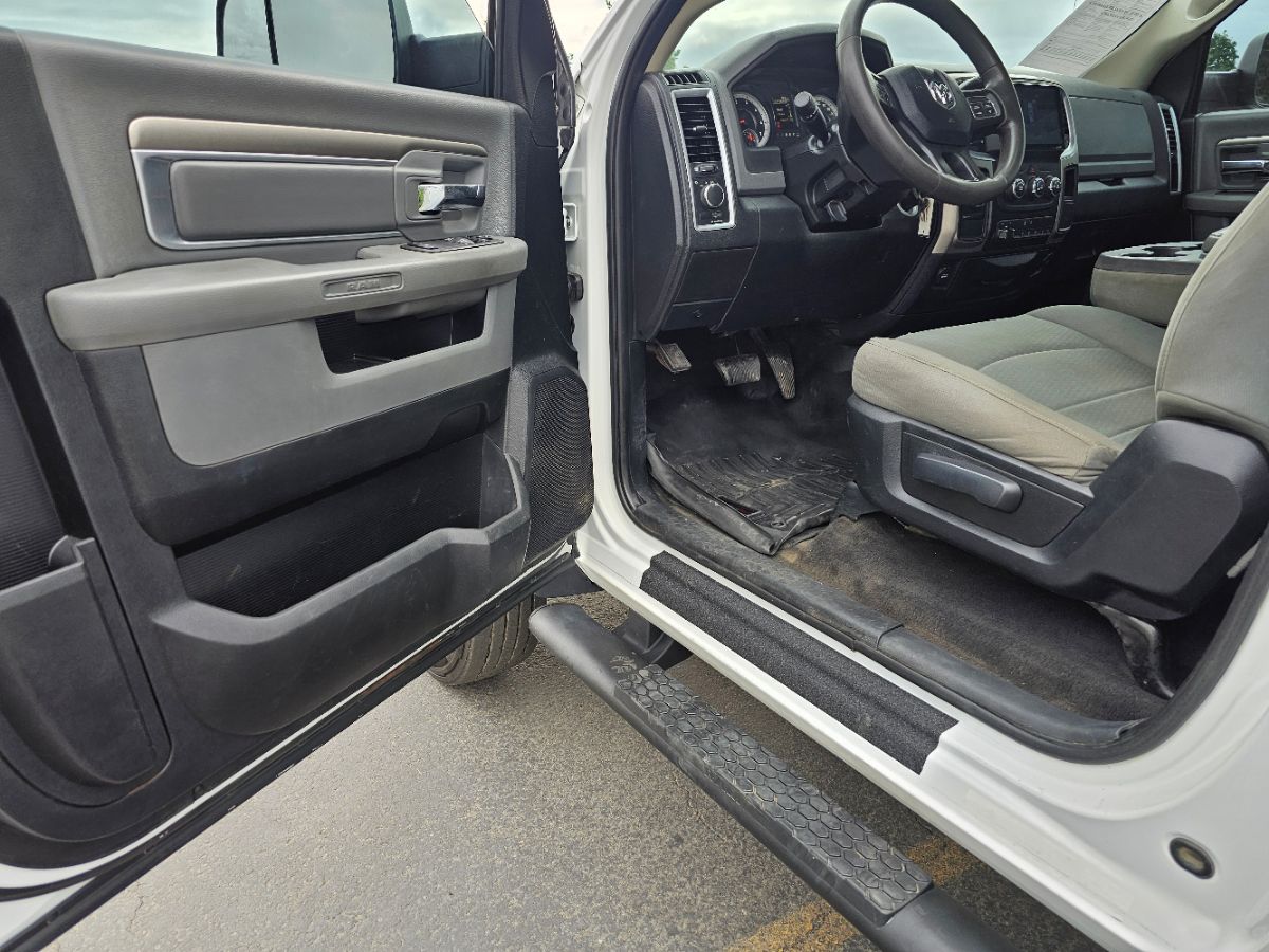 2015 Ram 4500 SLT photo 15