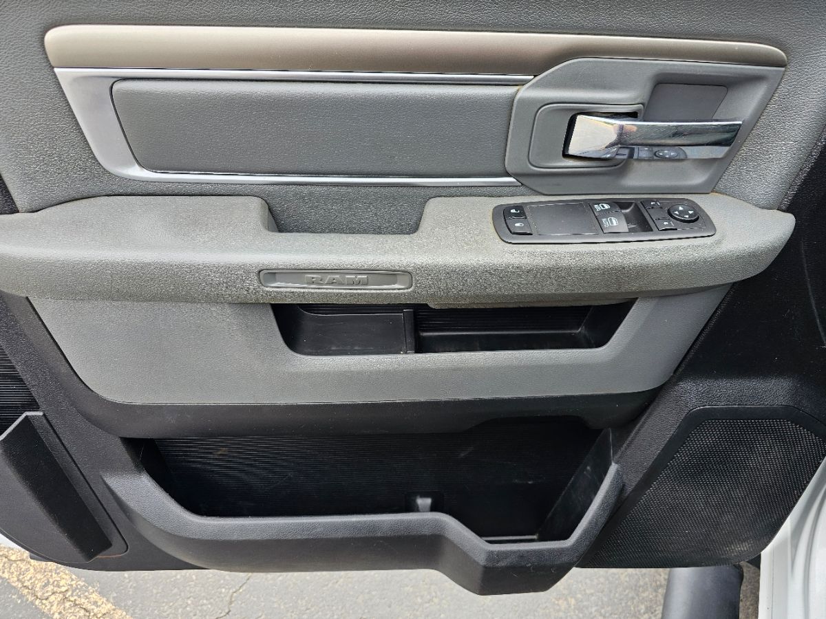 2015 Ram 4500 SLT photo 16