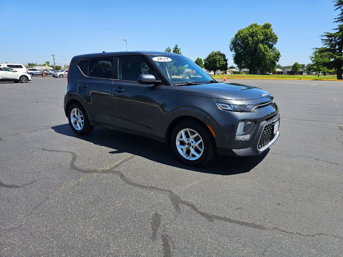2022 Kia Soul LX photo 5