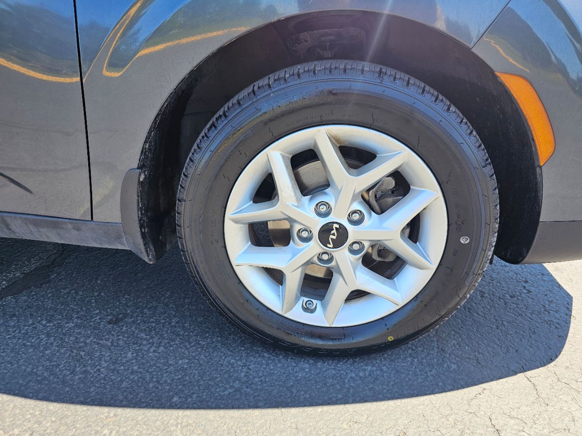 2022 Kia Soul LX photo 6