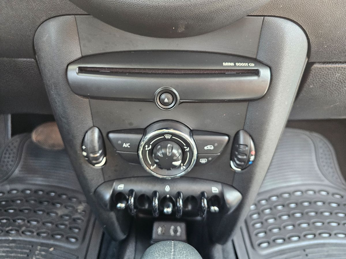 2014 Mini Clubman Base photo 6