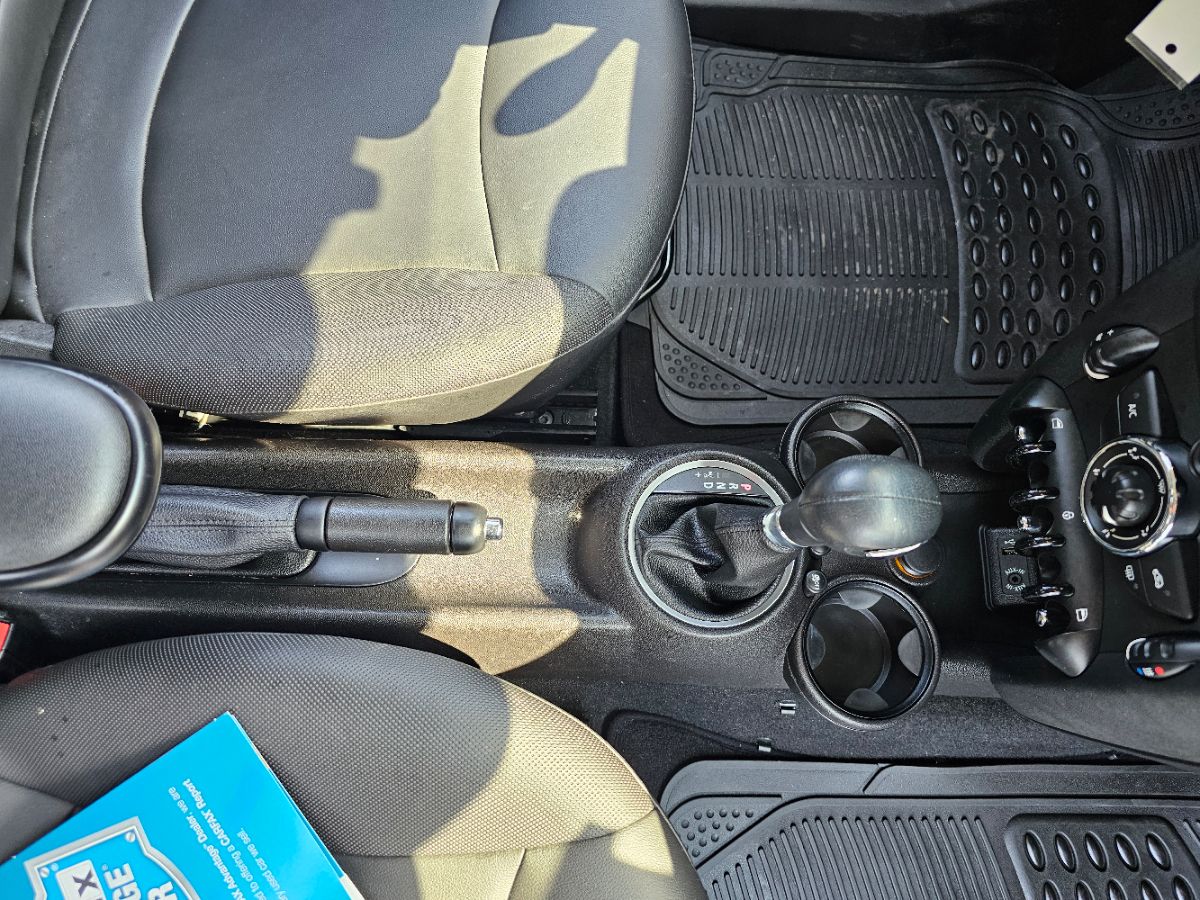 2014 Mini Clubman Base photo 8