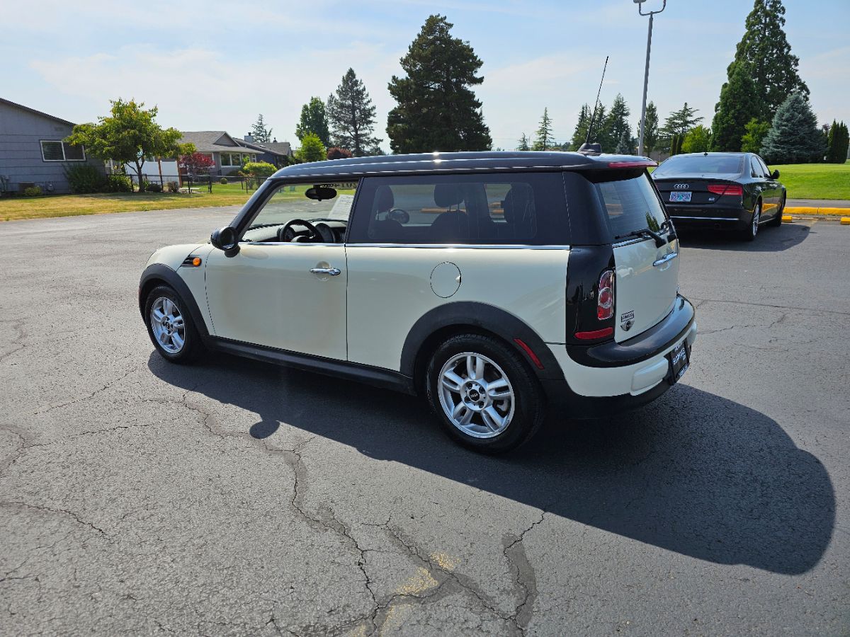 2014 Mini Clubman Base photo 15