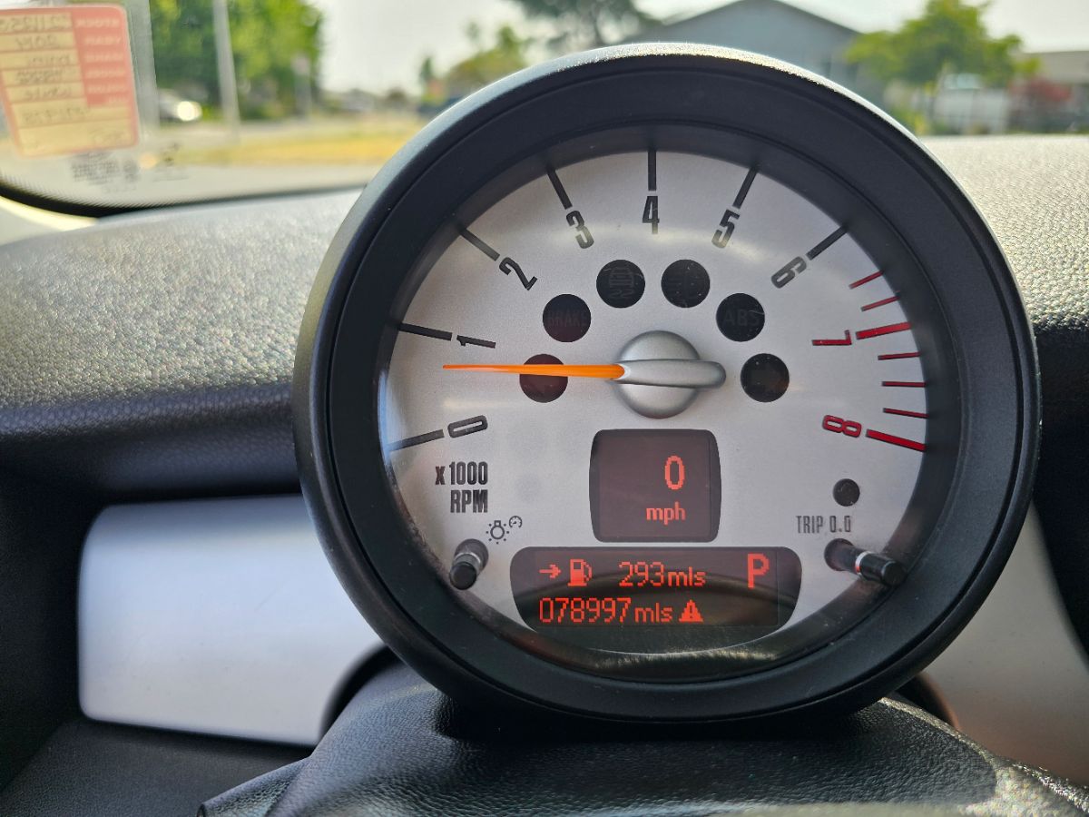 2014 Mini Clubman Base photo 19