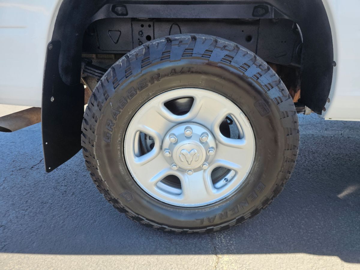 2016 Ram 3500 Tradesman photo 13