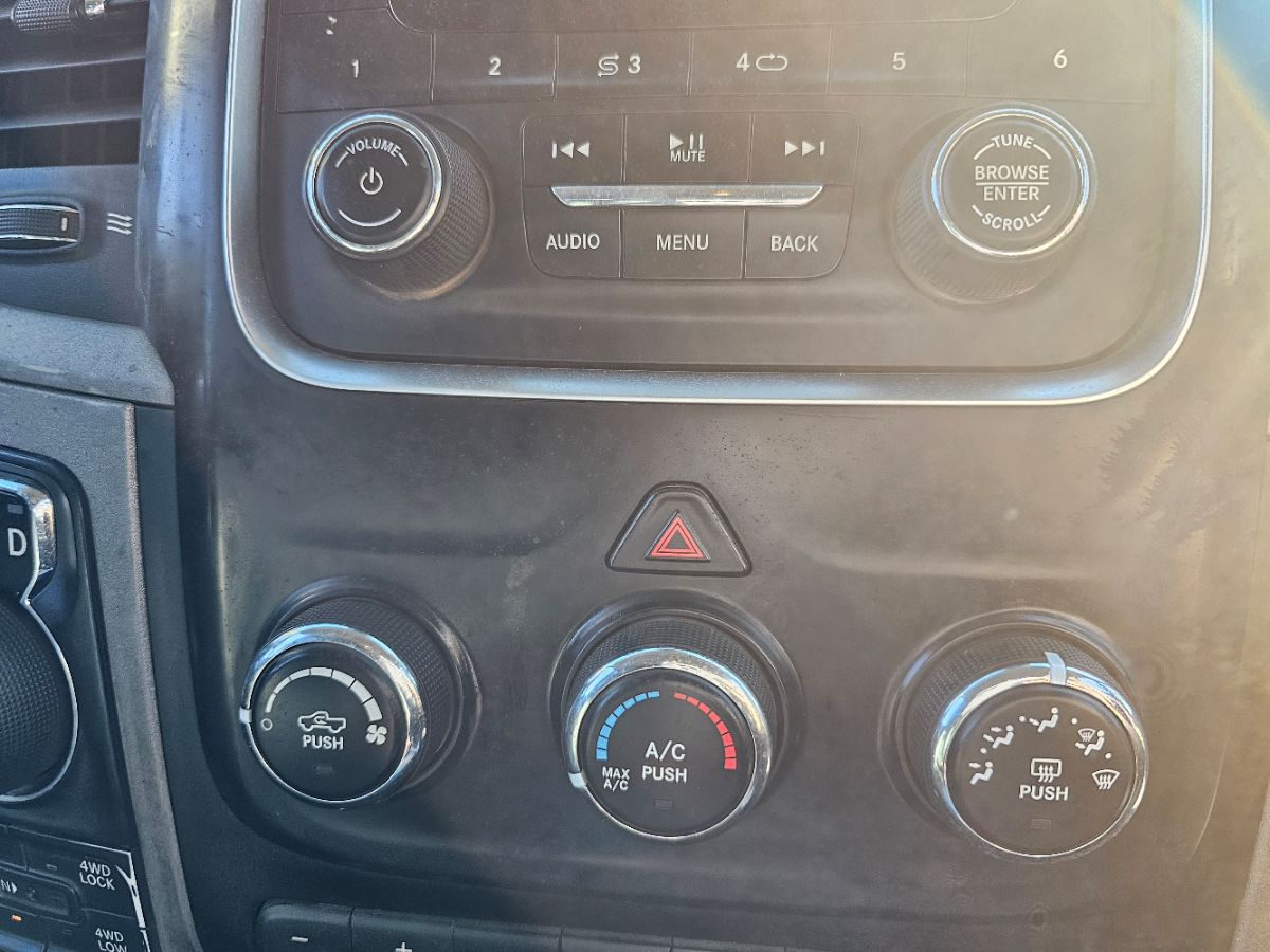2015 Ram 1500 Tradesman photo 9