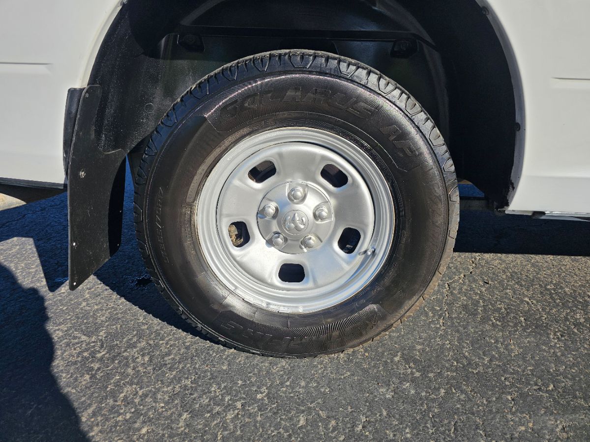 2015 Ram 1500 Tradesman photo 13