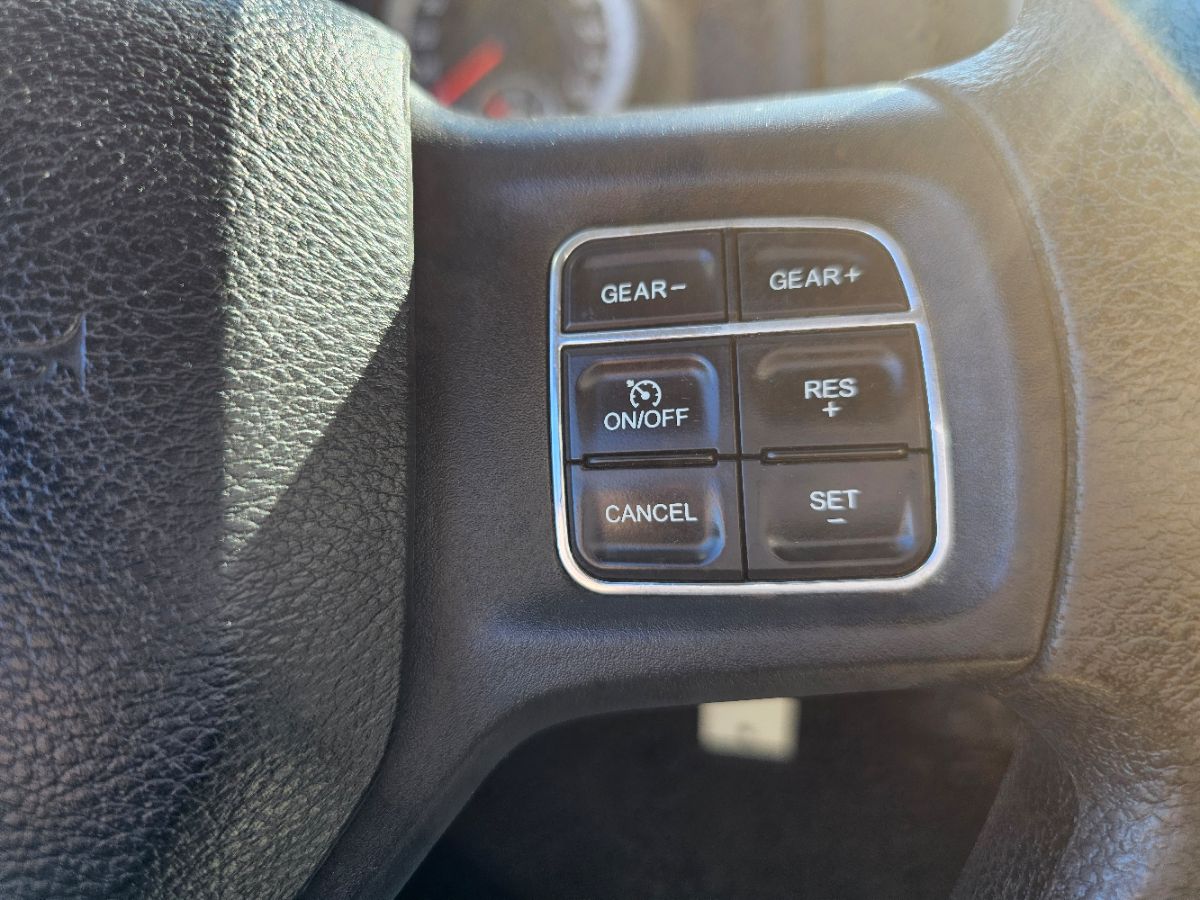 2015 Ram 1500 Tradesman photo 24