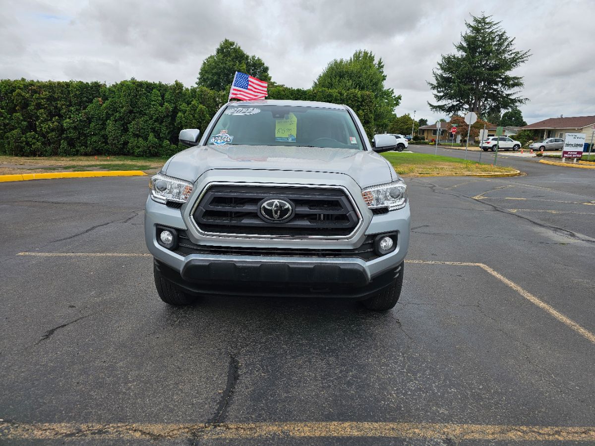 2022 Toyota Tacoma SR5 photo 4