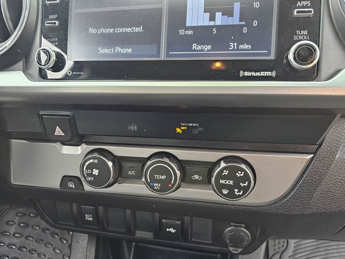 2022 Toyota Tacoma SR5 photo 9