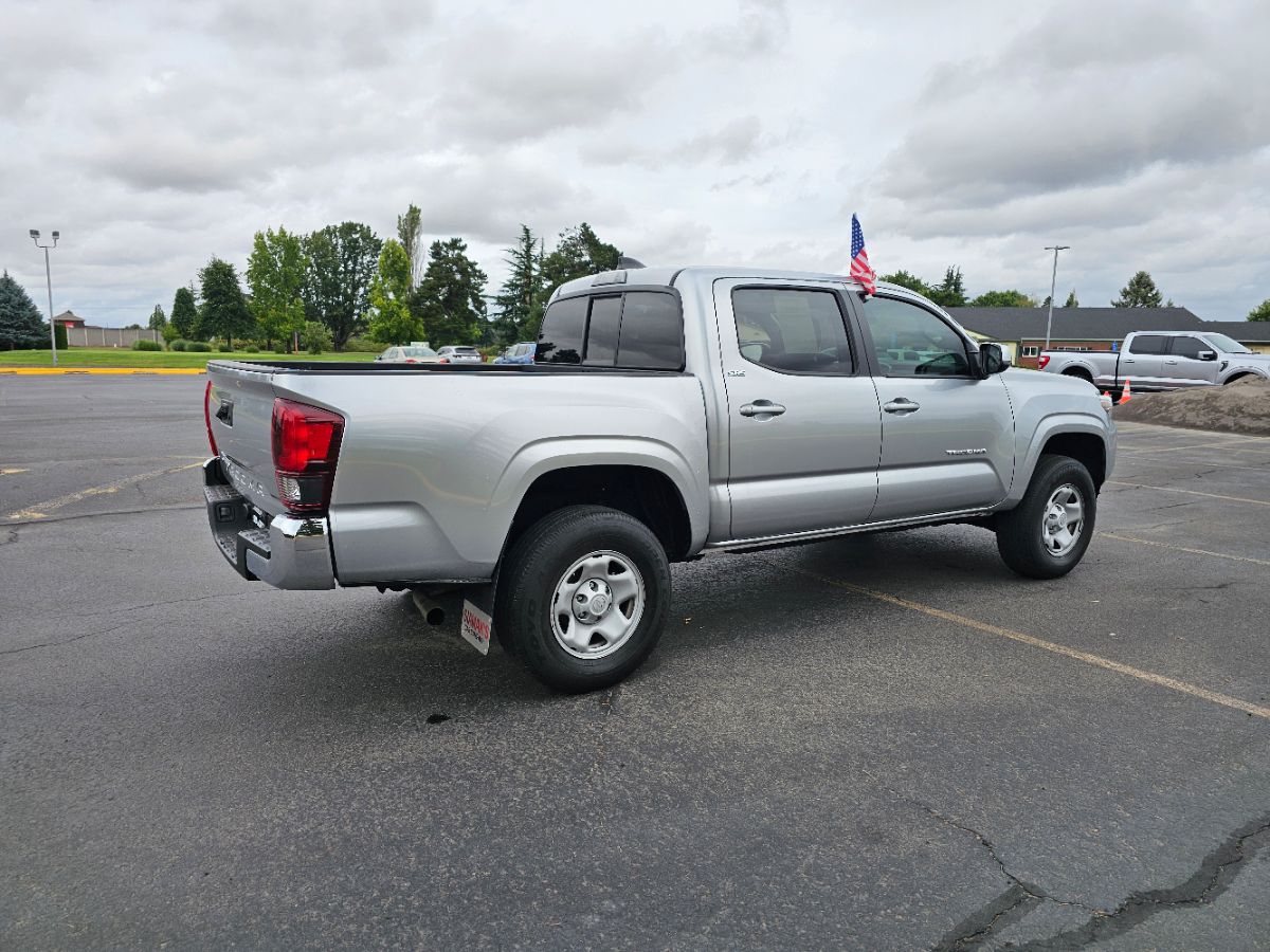 2022 Toyota Tacoma SR5 photo 15