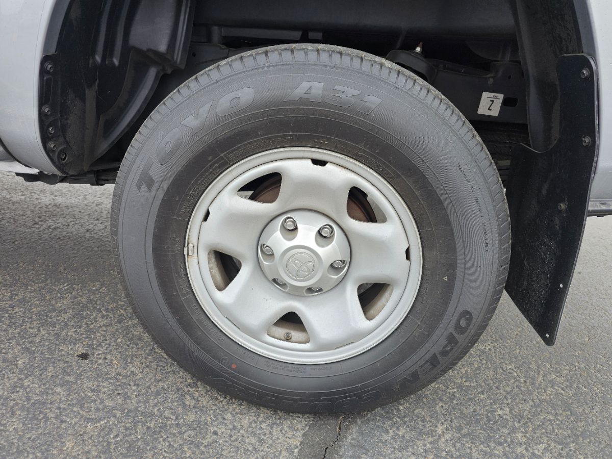 2022 Toyota Tacoma SR5 photo 19