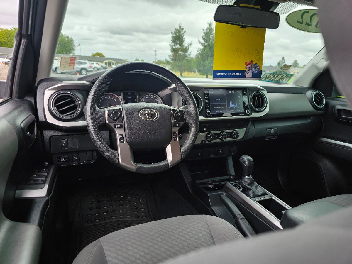 2022 Toyota Tacoma SR5 photo 20
