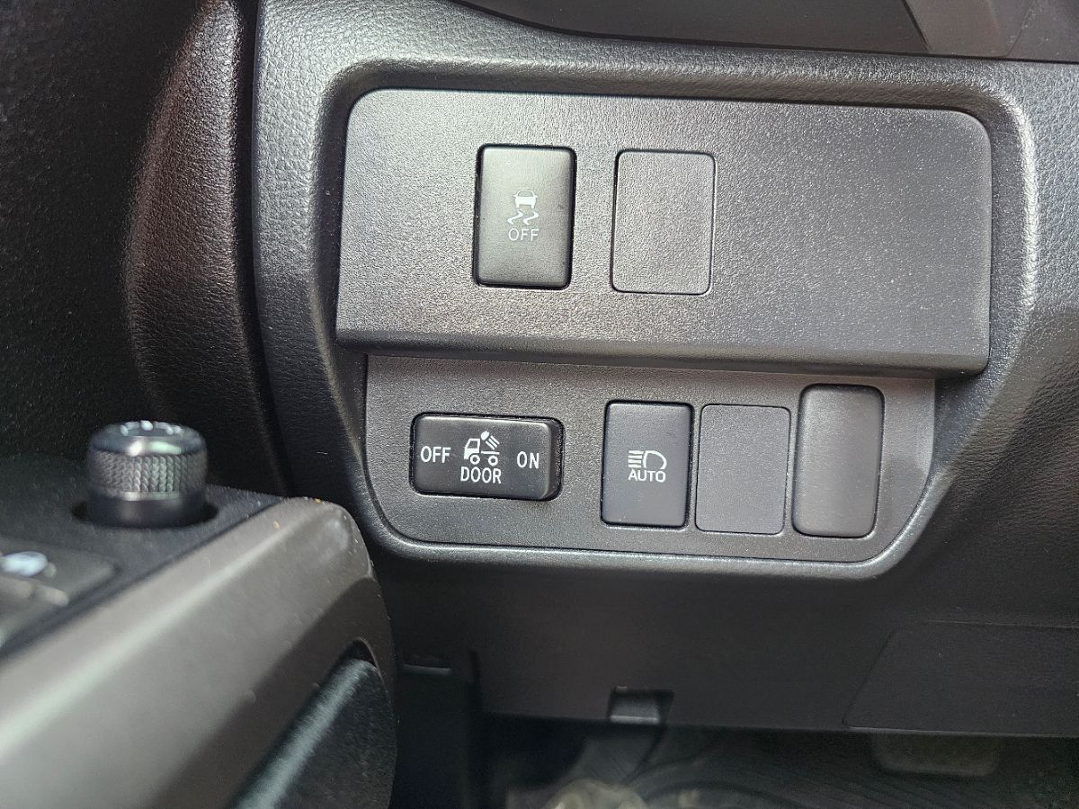 2022 Toyota Tacoma SR5 photo 26