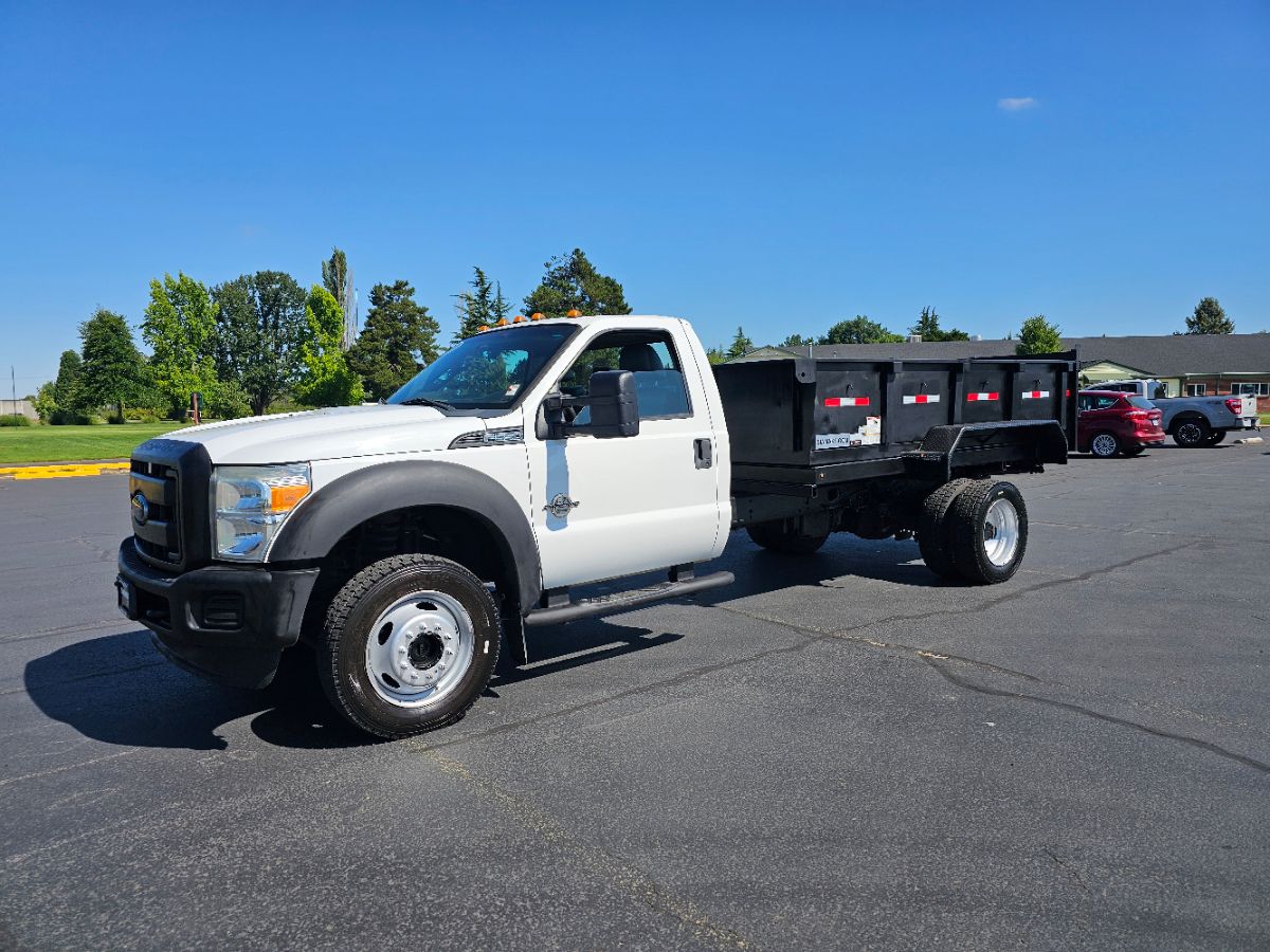 2013 Ford F-550 XL photo 3