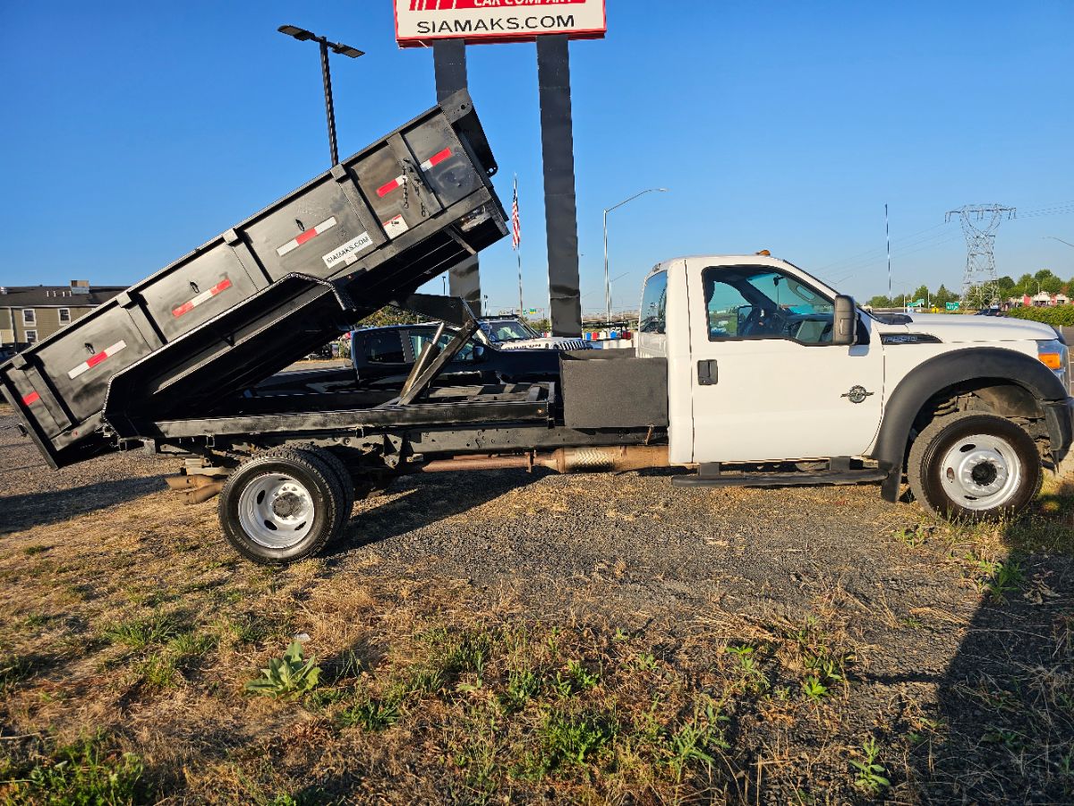 2013 Ford F-550 XL photo 2