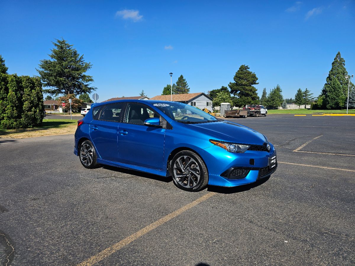 2017 Toyota Corolla iM photo 5