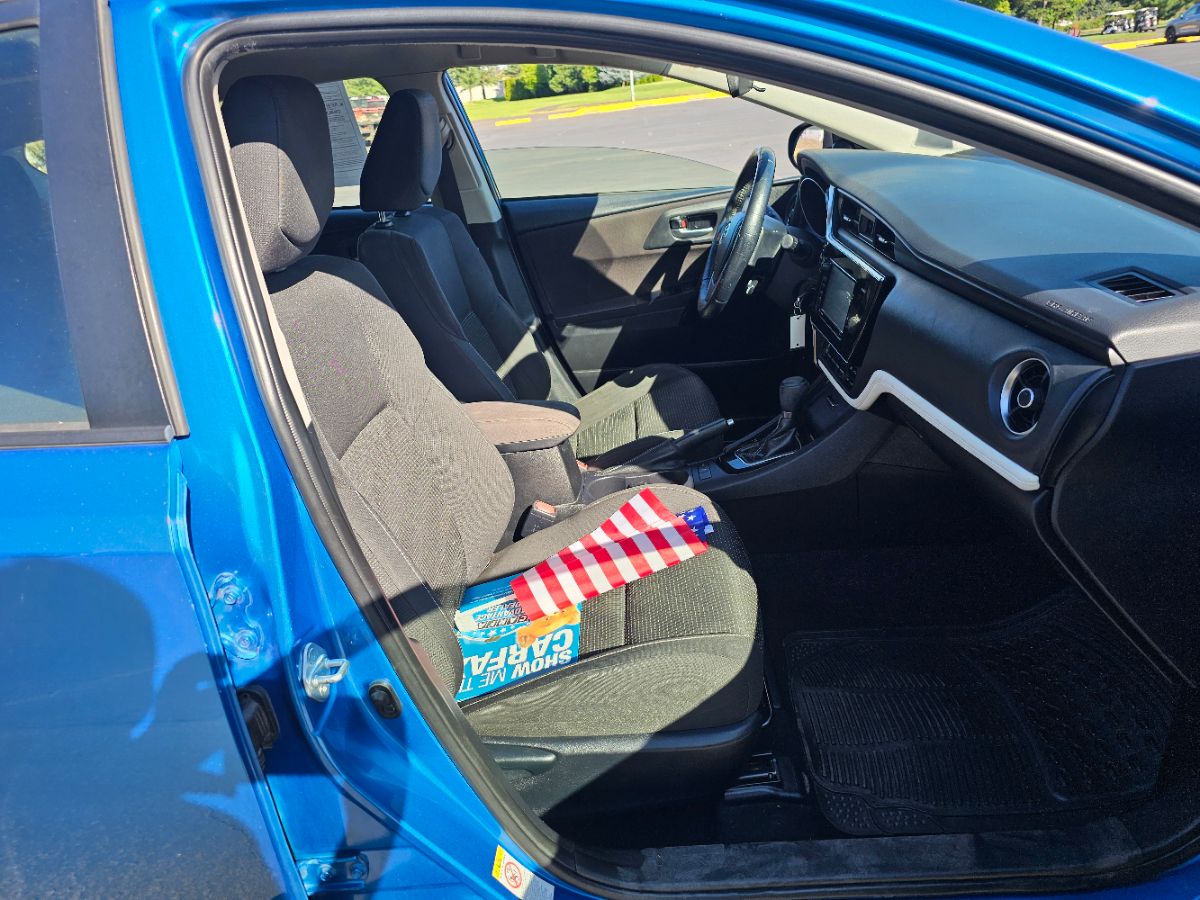 2017 Toyota Corolla iM photo 7