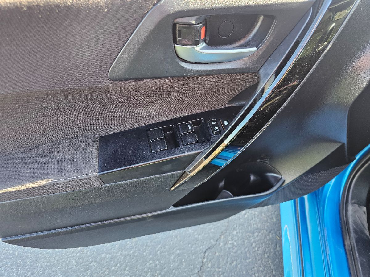 2017 Toyota Corolla iM photo 20