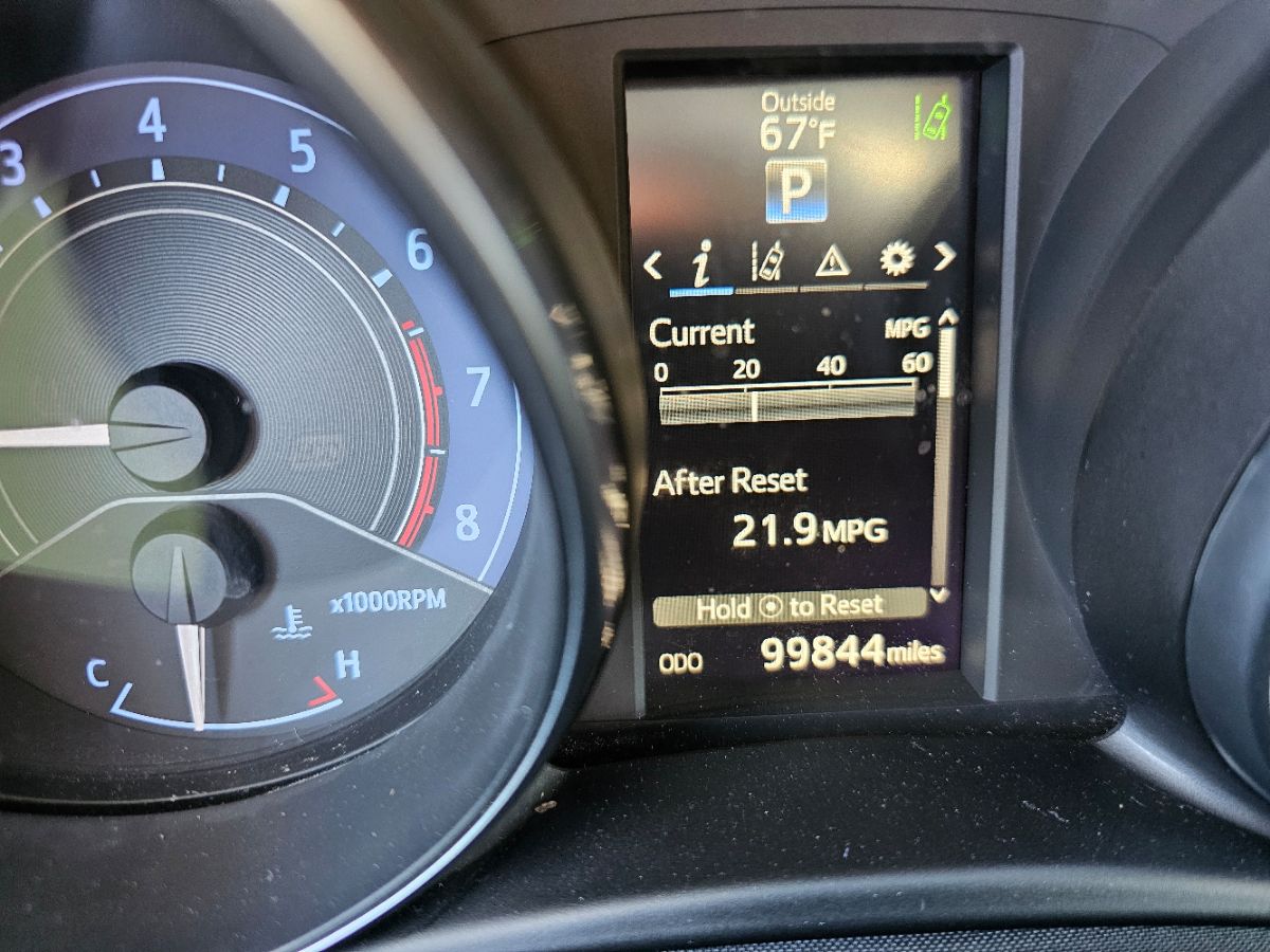 2017 Toyota Corolla iM photo 21