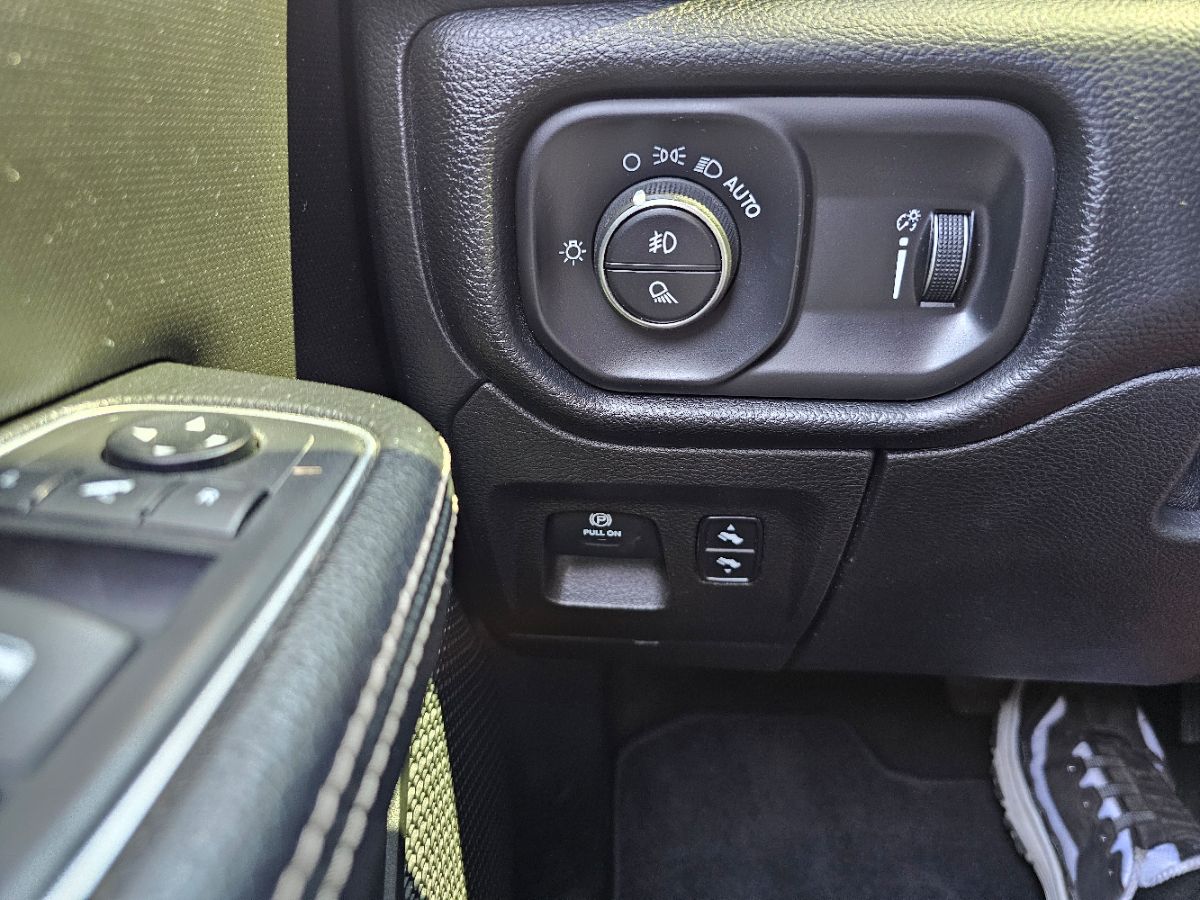 2020 Ram 1500 Sport Rebel photo 23