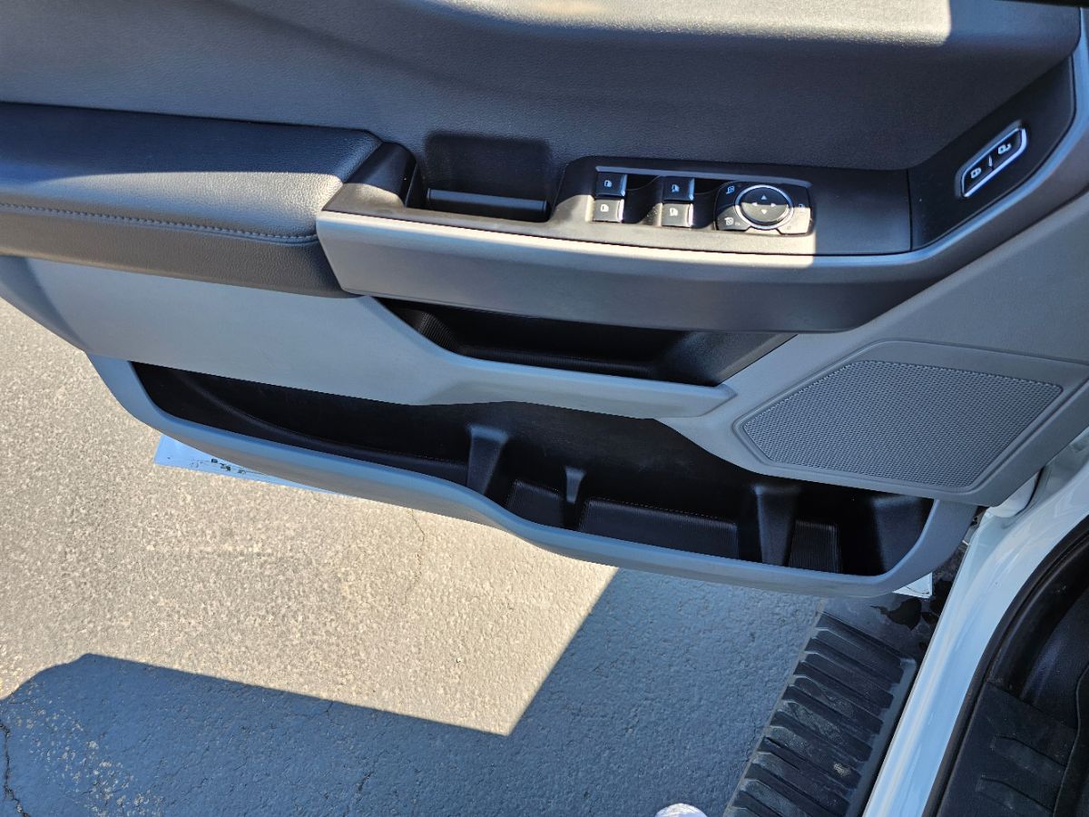 2023 Ford F-350 XLT photo 18