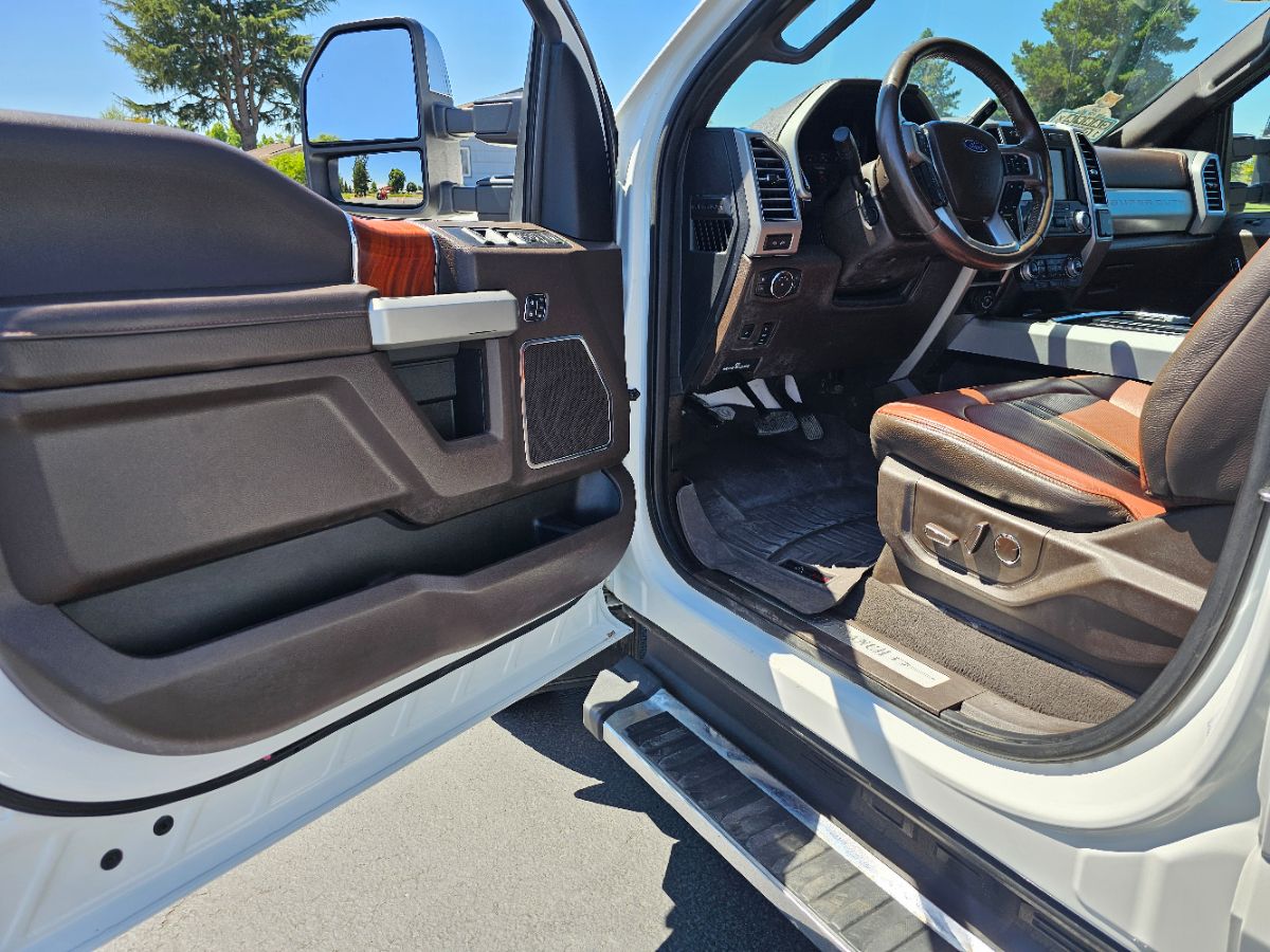2021 Ford F-350 King Ranch photo 19