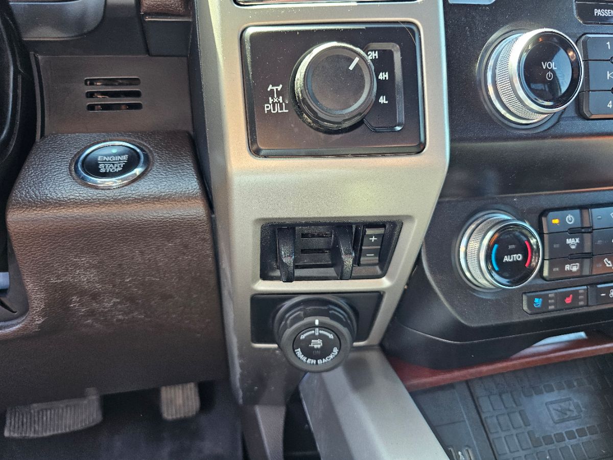 2021 Ford F-350 King Ranch photo 24