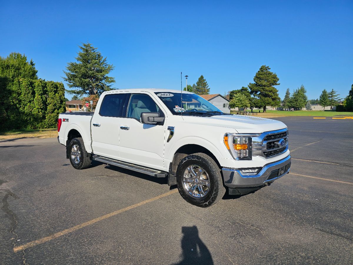 2023 Ford F-150 XLT photo 4