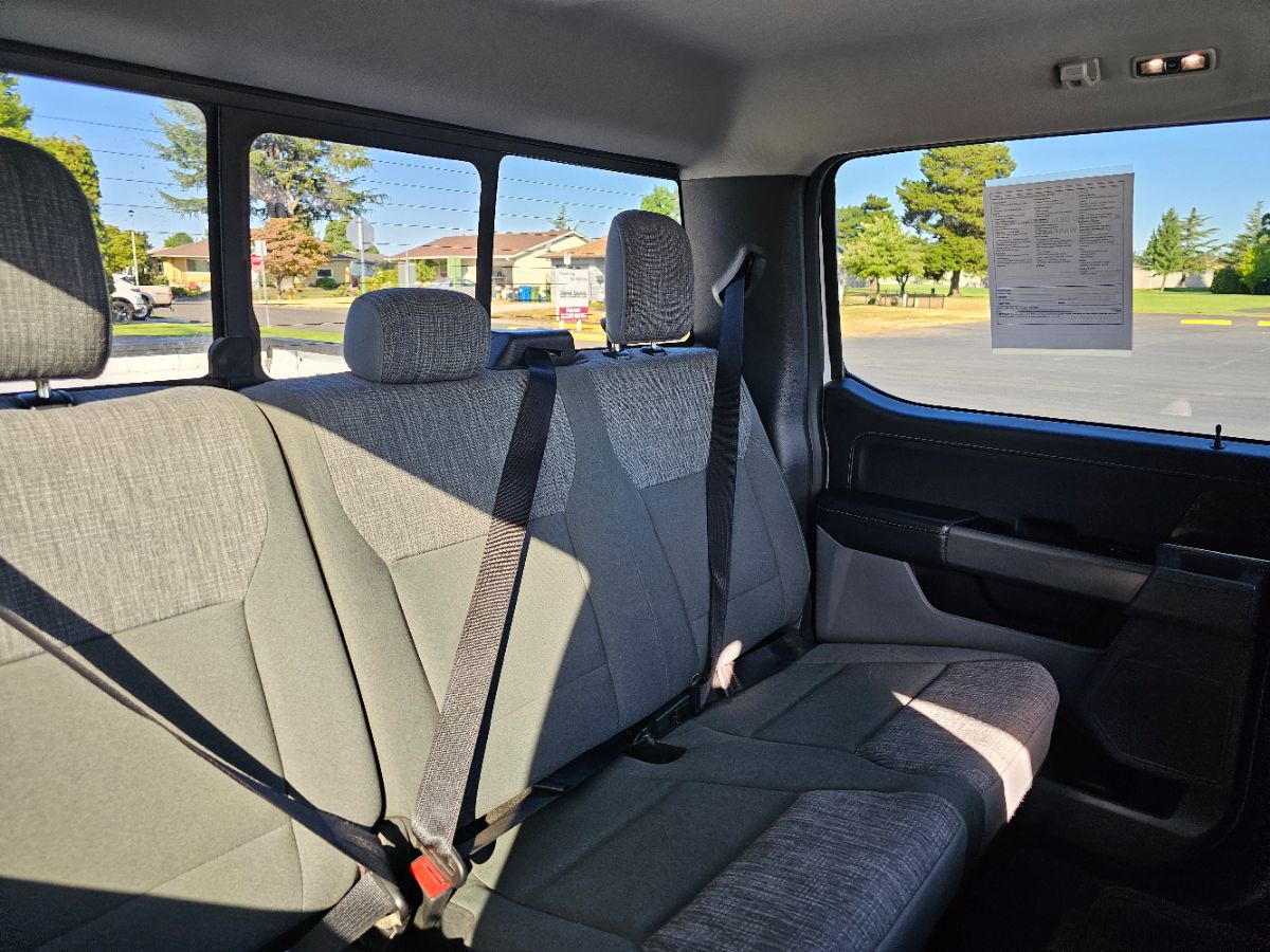 2023 Ford F-150 XLT photo 11