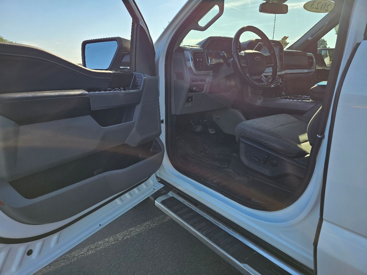 2023 Ford F-150 XLT photo 18