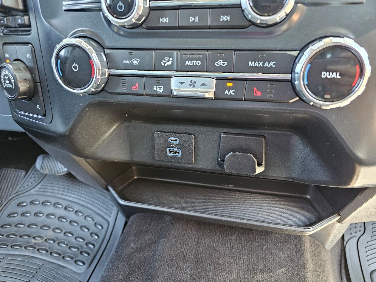 2022 Ford F-150 XLT photo 9