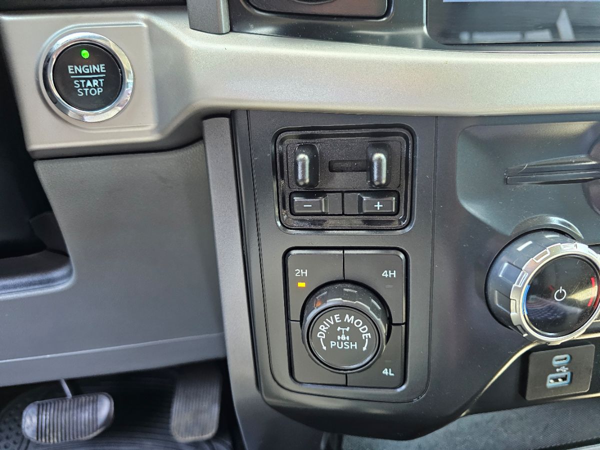 2022 Ford F-150 XLT photo 22