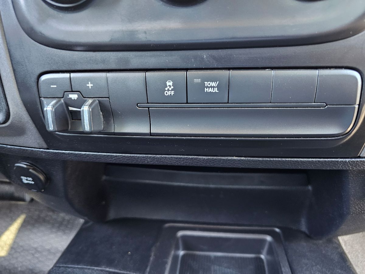 2015 Ram 2500 ST photo 9