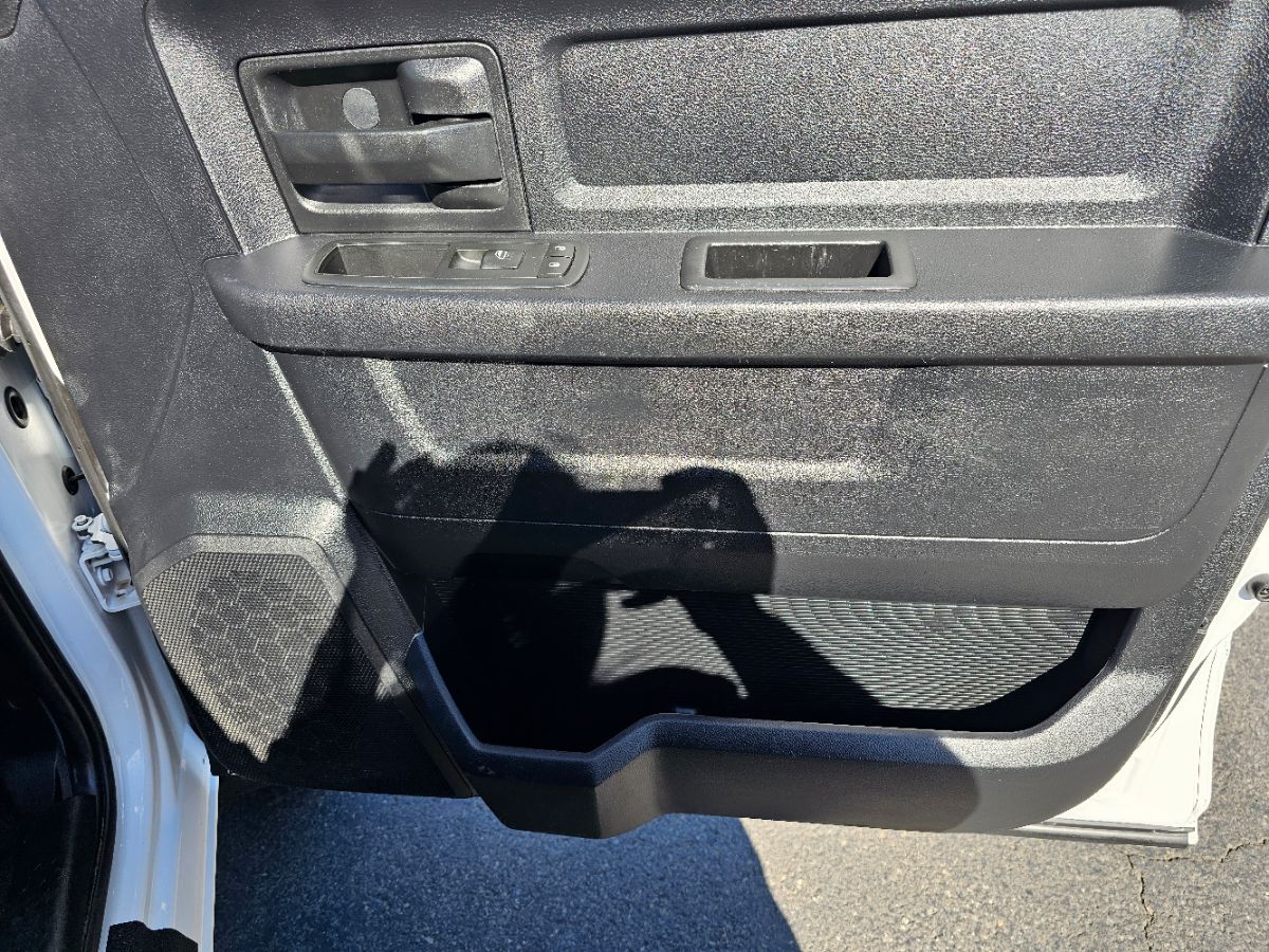 2015 Ram 2500 ST photo 12