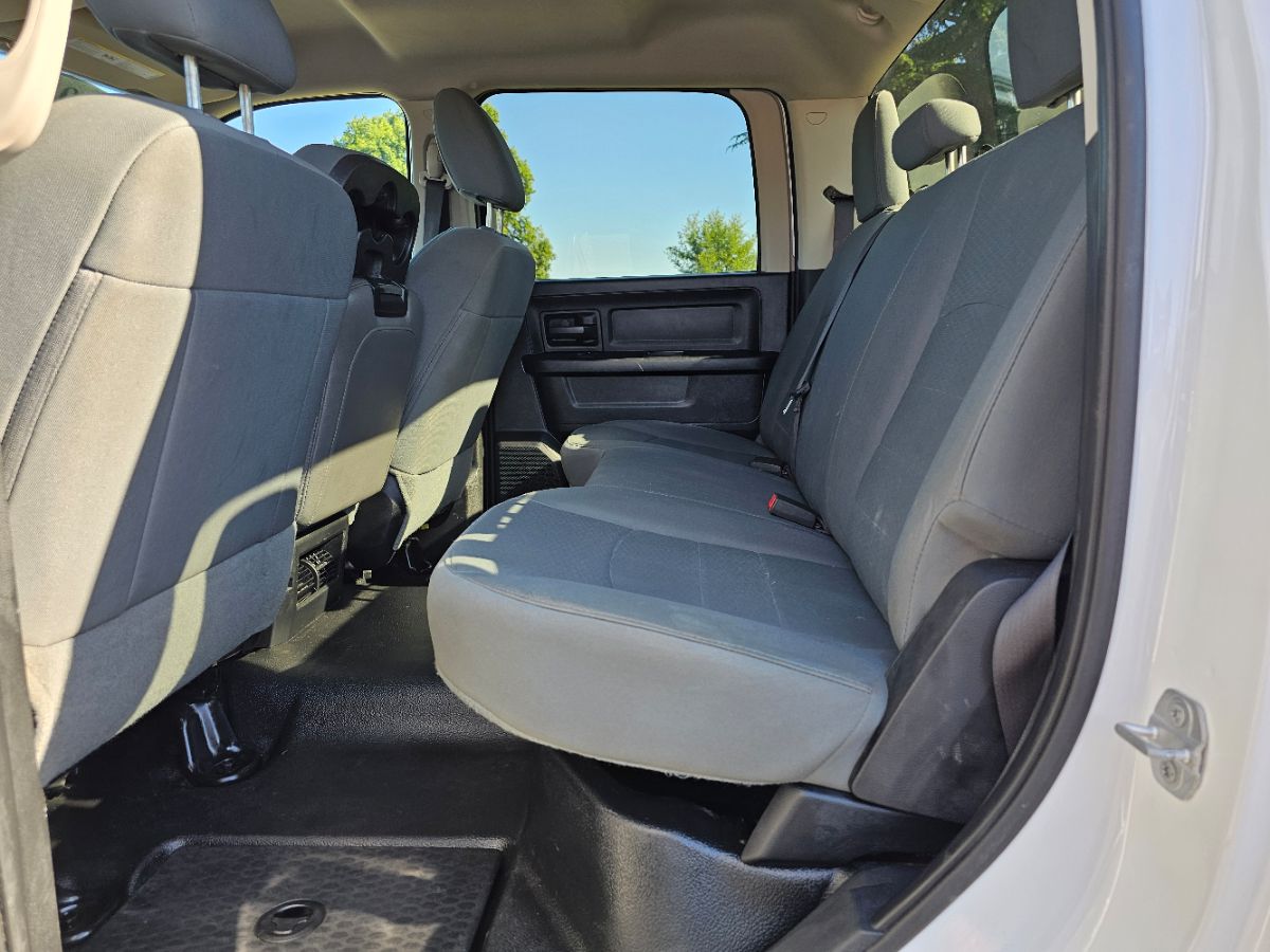 2015 Ram 2500 ST photo 19