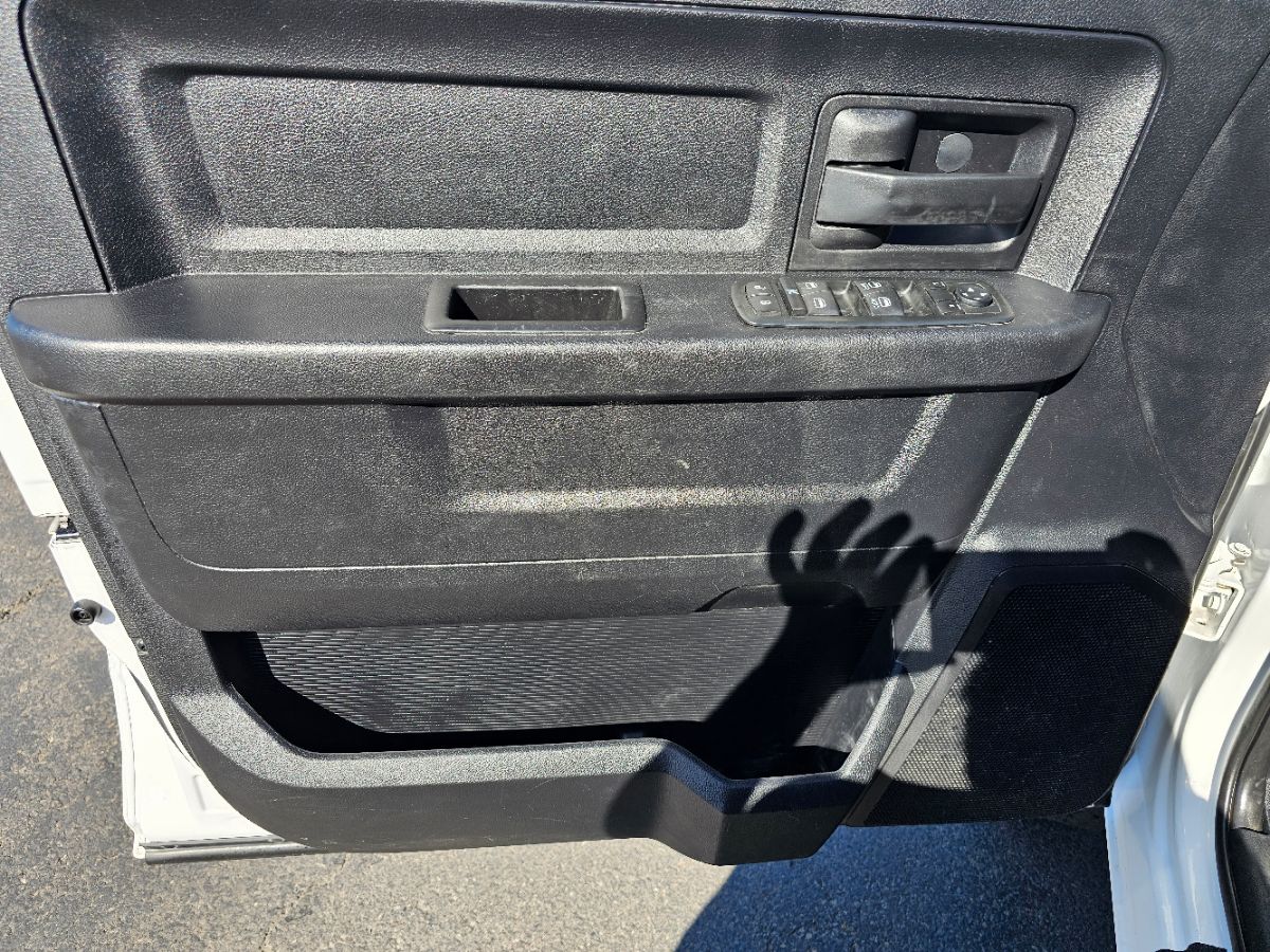 2015 Ram 2500 ST photo 22