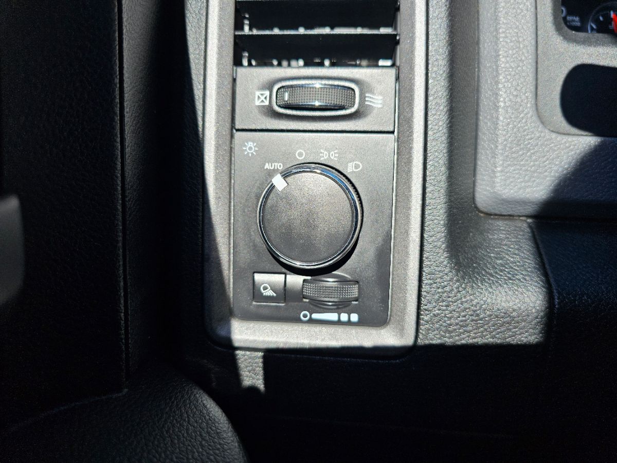2015 Ram 2500 ST photo 27