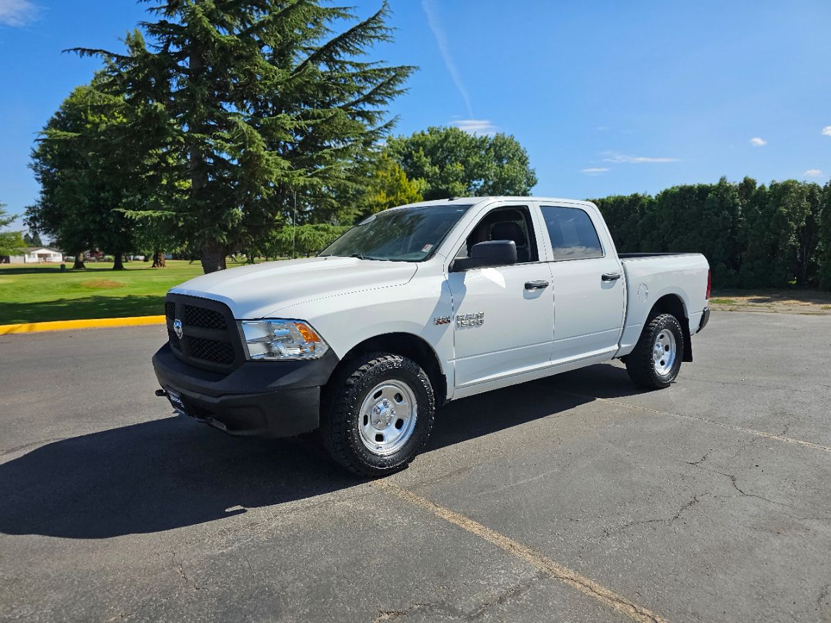 2016 Ram 1500 Tradesman photo 3