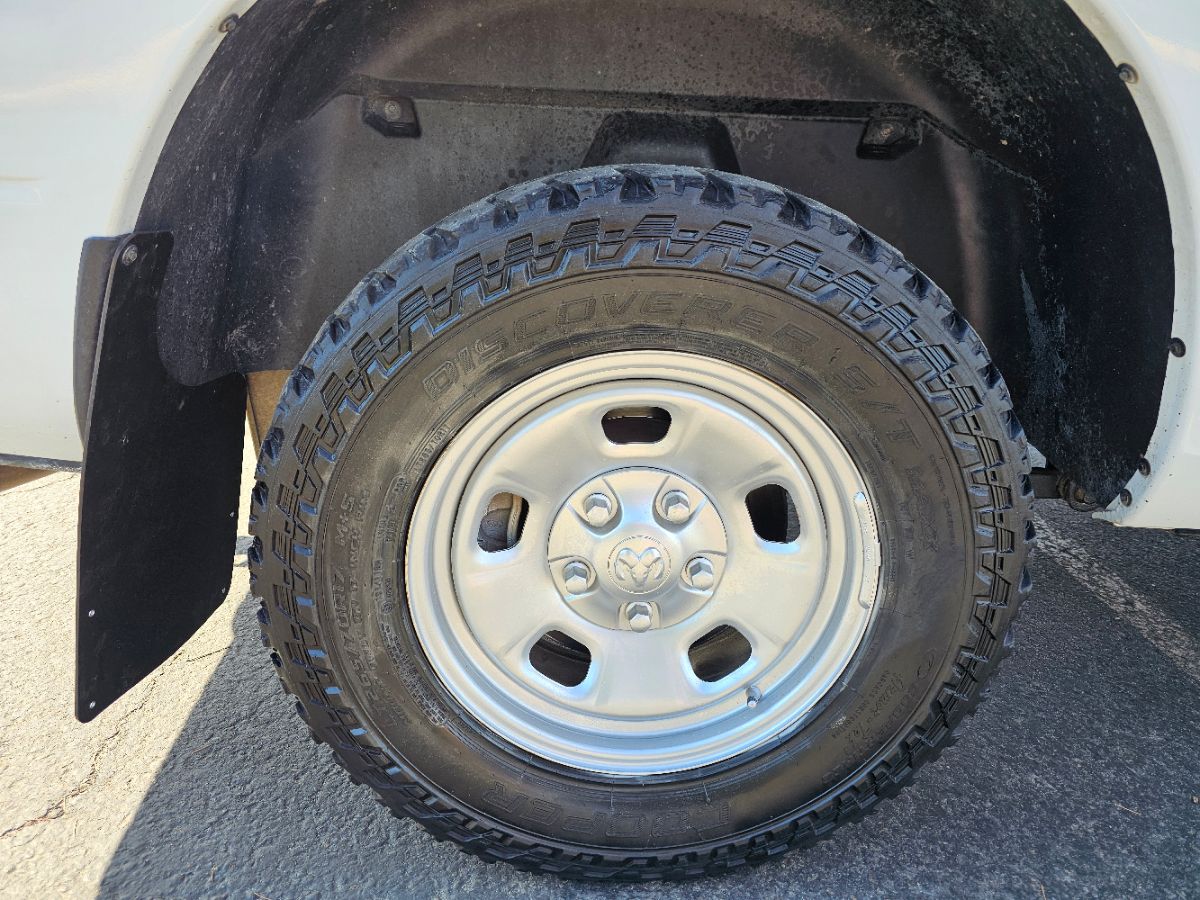 2016 Ram 1500 Tradesman photo 12