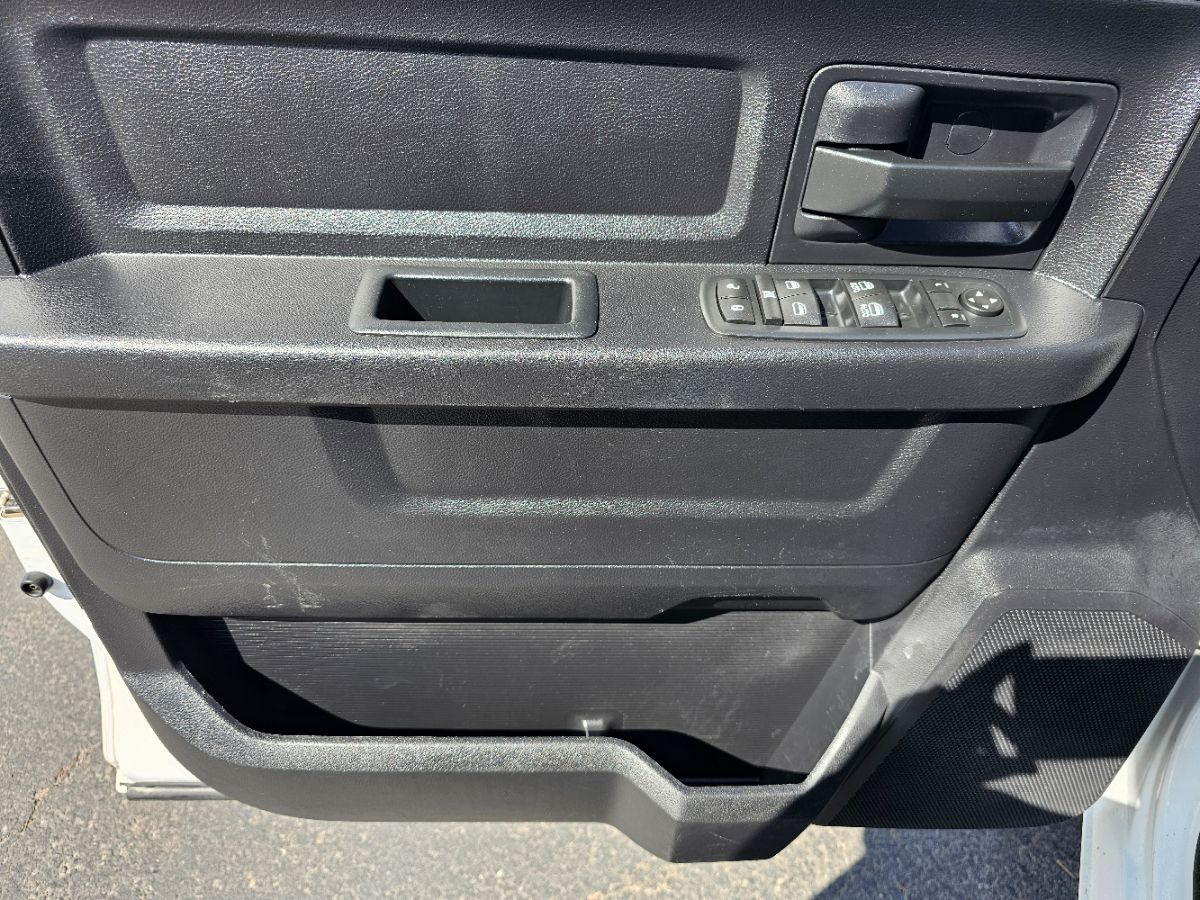 2016 Ram 1500 Tradesman photo 18