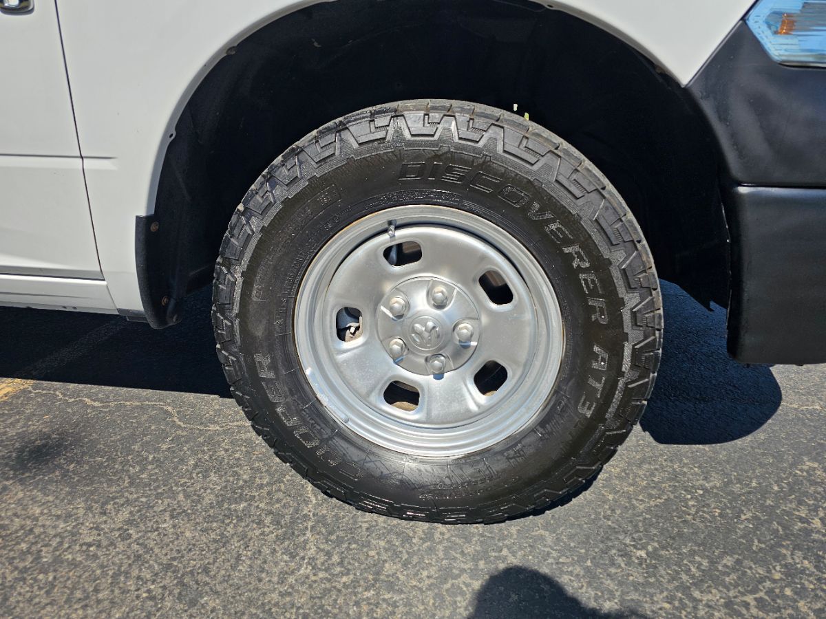 2015 Ram 1500 Tradesman photo 5