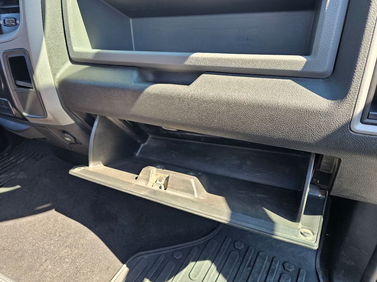 2015 Ram 1500 Tradesman photo 10