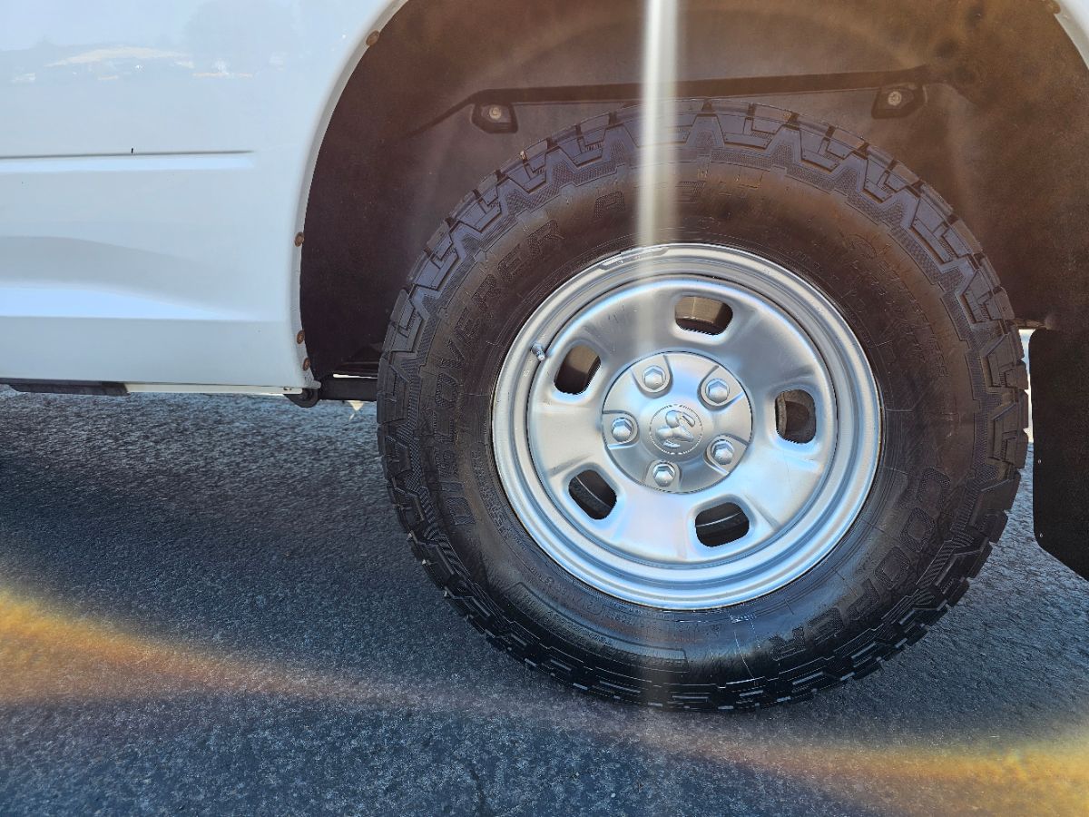 2015 Ram 1500 Tradesman photo 16
