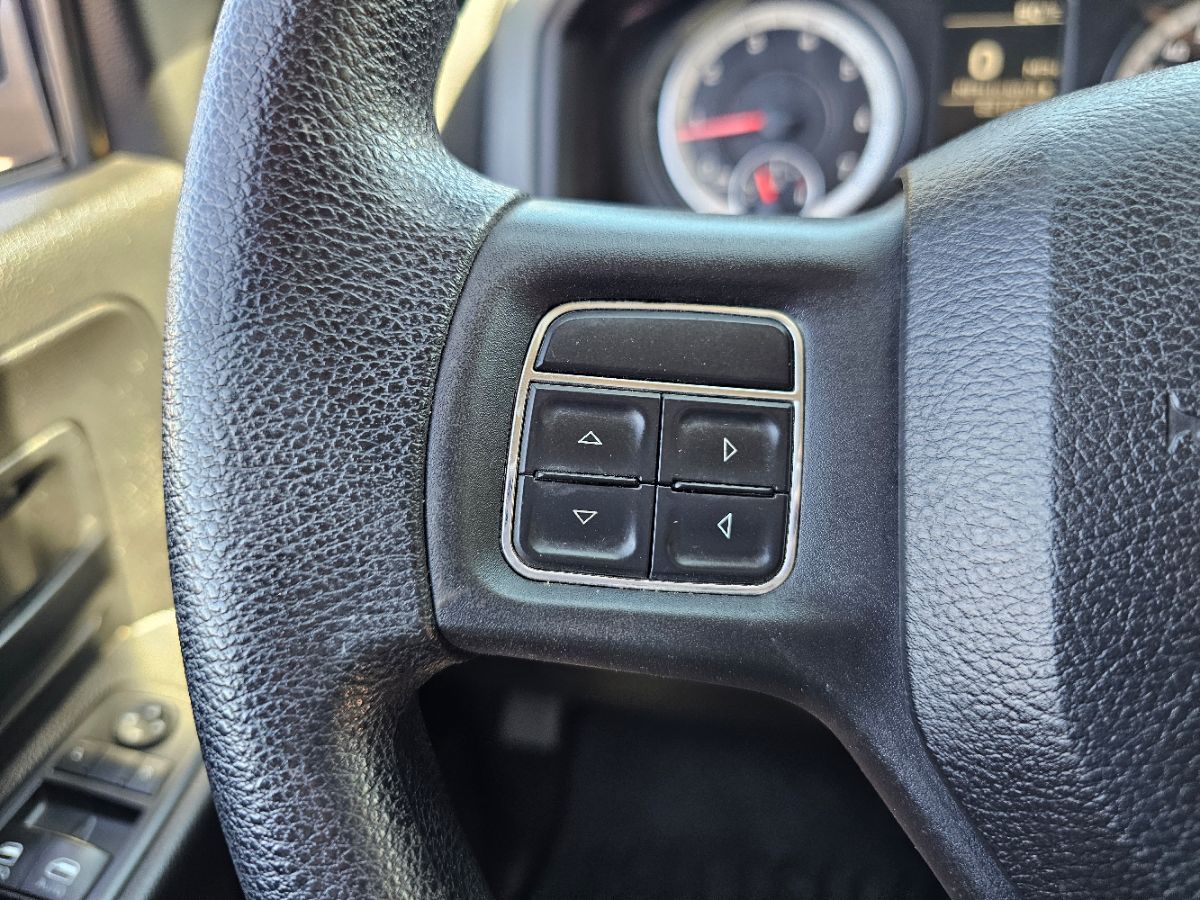 2015 Ram 1500 Tradesman photo 21