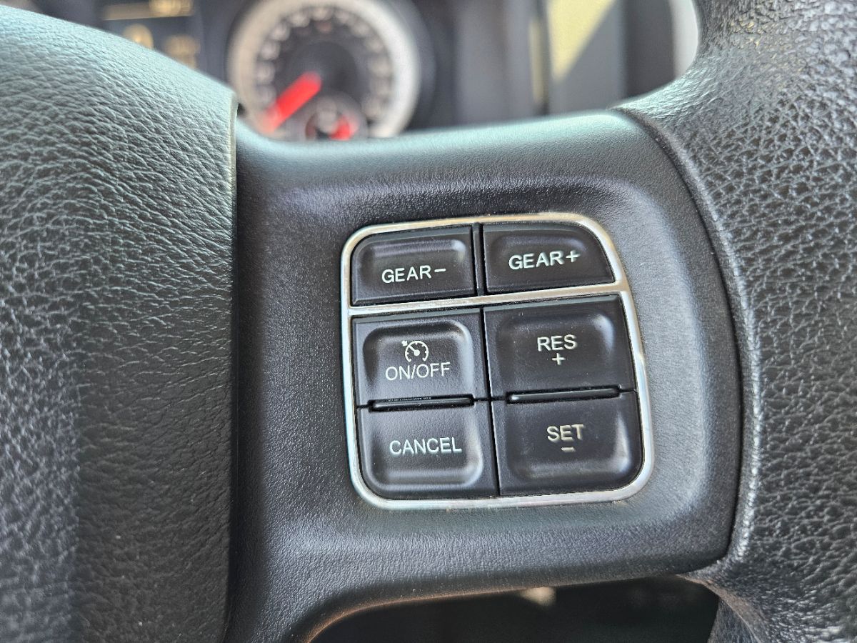 2015 Ram 1500 Tradesman photo 22