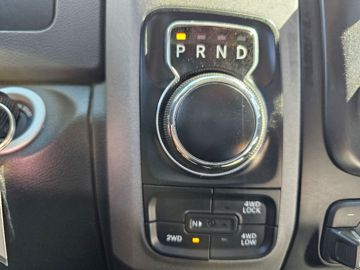2015 Ram 1500 Tradesman photo 23